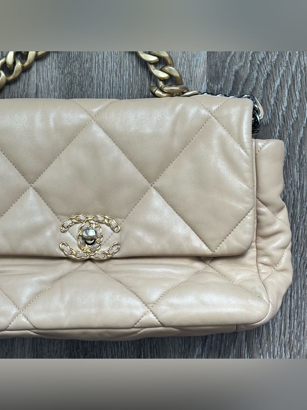 Chanel 19 Flap Bag Large Lambskin Quilted Leather Beige Gold Silver Strap CC - Picture 3 of 11